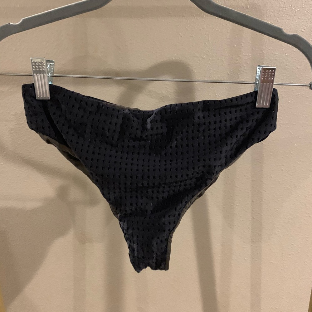 Acacia bottoms